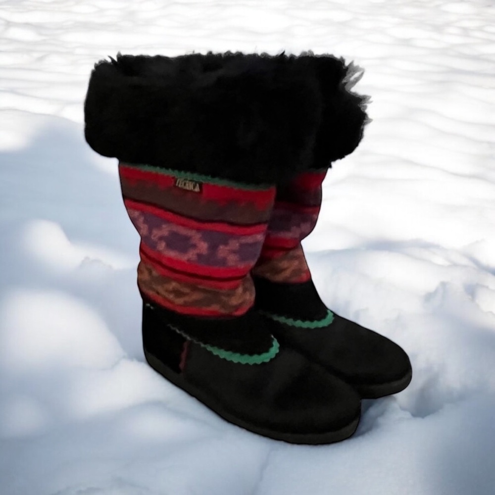 TECNICA BOOTS:Apres Ski Mtn Resort, Women’s Sz 6/6.5/37. Aztec wool,from Italy